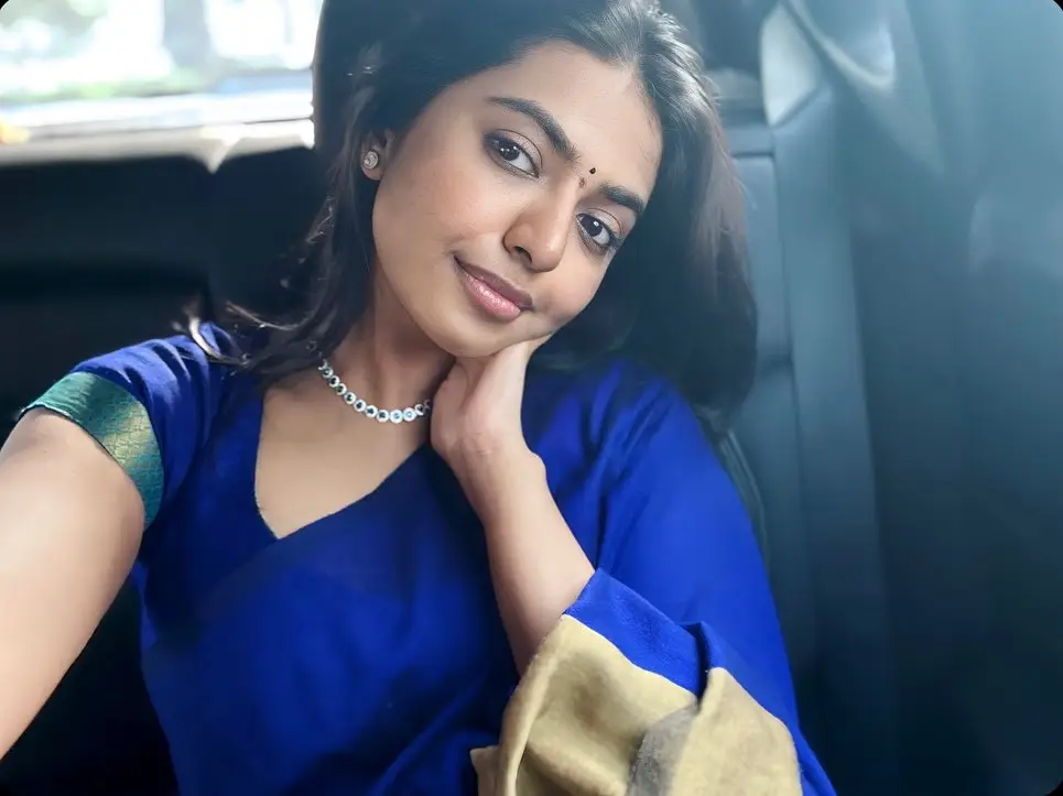 South Indian Actress Shivani Rajashekar in Blue Saree